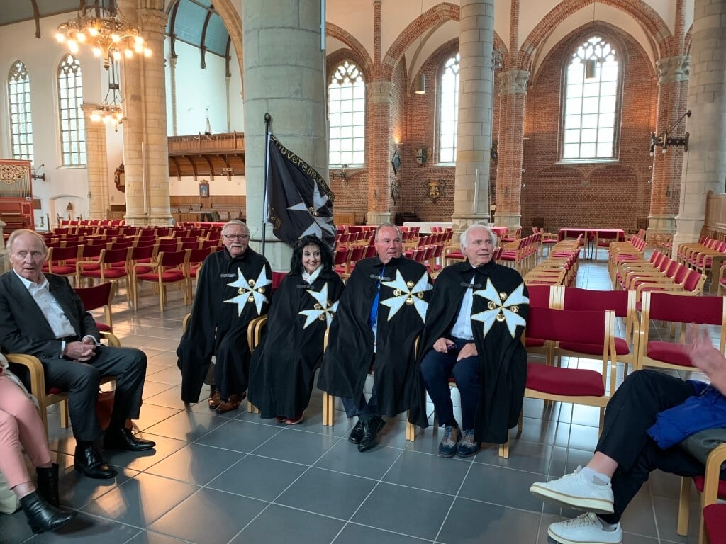 Enkele ridders van de Vlissingse zetel in de Sint Jacobskerk.