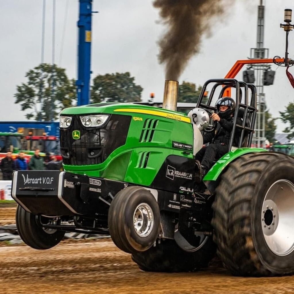 Thuisrijder Tractorpulling team Revolution, rijd de Nederlandse competitie bij de NTTO 3,6ton Supersport Top