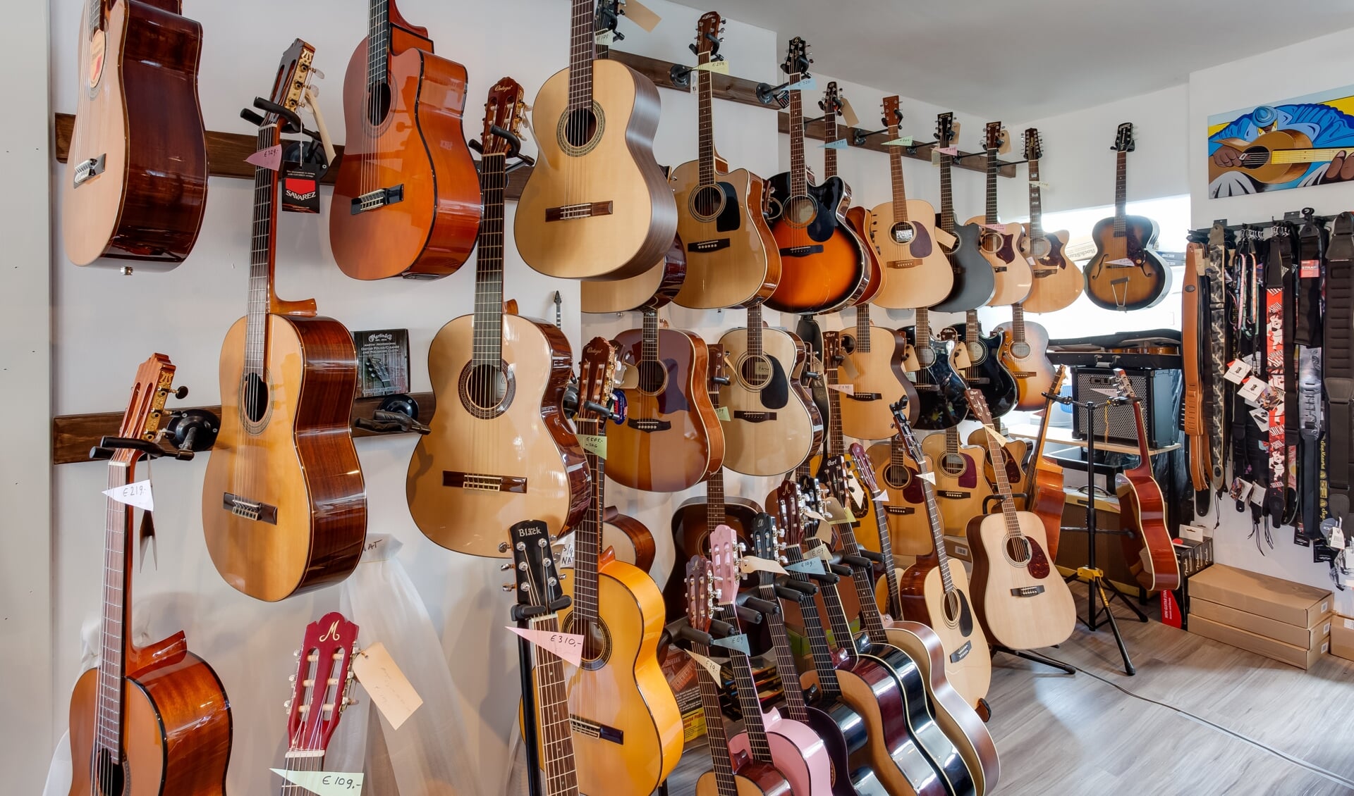 Guitar Shop Delft is, met inachtneming van alle regels, gewoon geopend. (Foto: PR) 