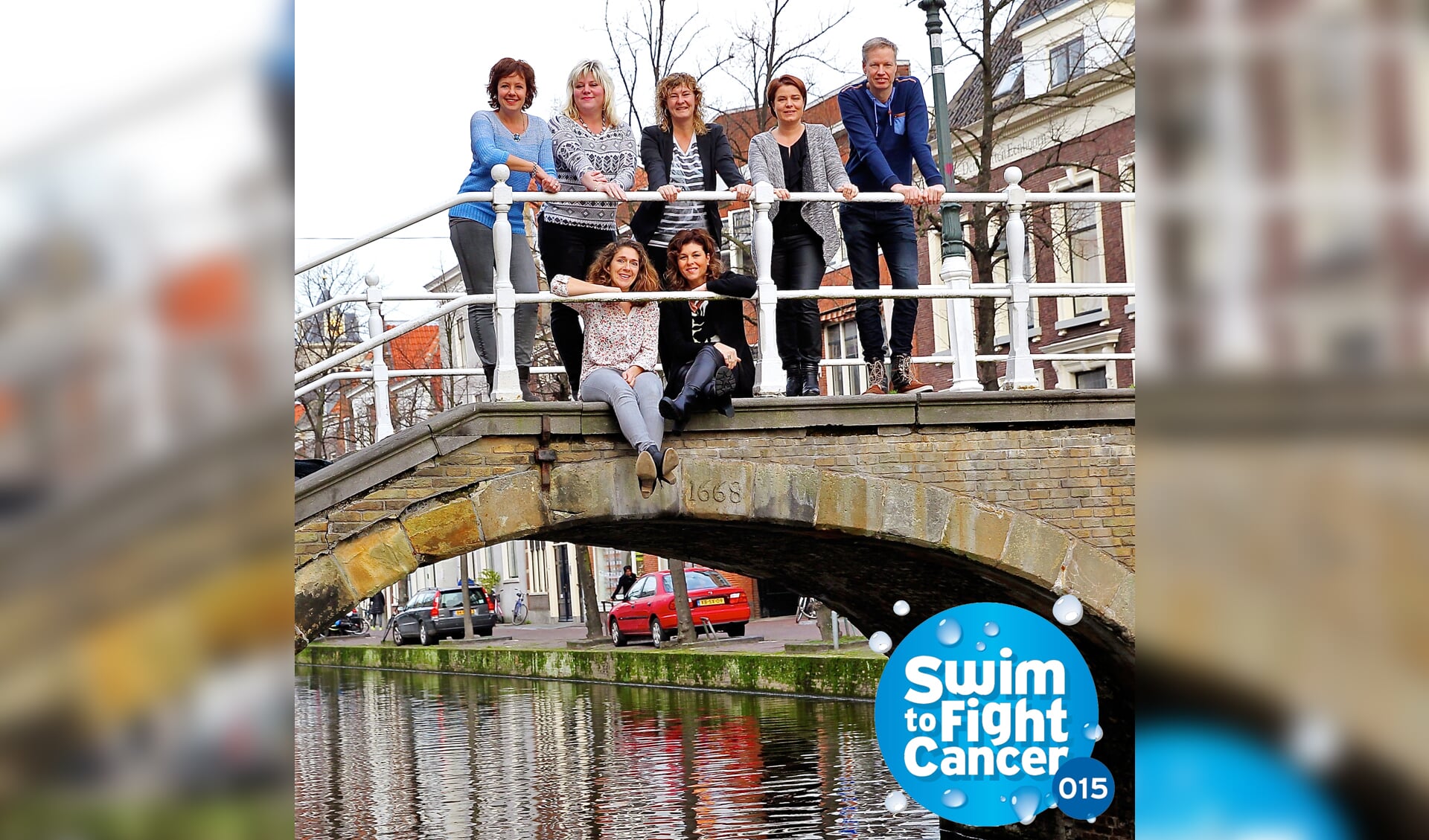De organisatie van Swim to Fight cancer staat te watertrappelen om te beginnen. 