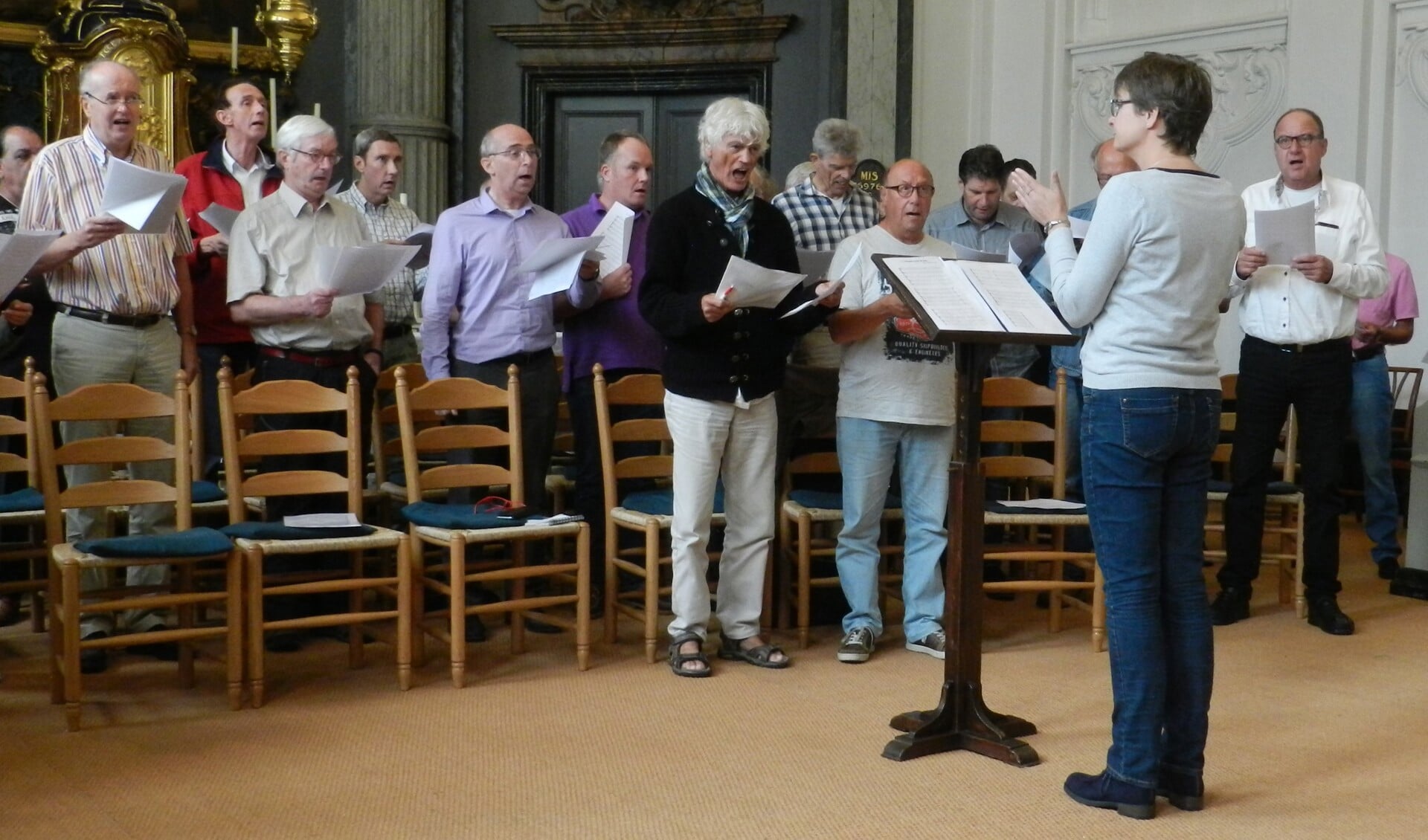 Mannen zongen tijdens de workshop de sterren van de hemel. Zaterdag 8 oktober is de volgende.  
