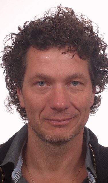 Trainer Dick Zoutendijk gaat komende maanden voor de 48ste keer de cursus 'Leven in je lijf' geven.