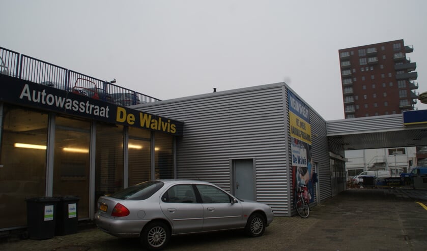 Autowasstraat De Walvis blijft vooral vanwege alle veranderingen rond de Hoven Passage een vertrouwd gezicht.  