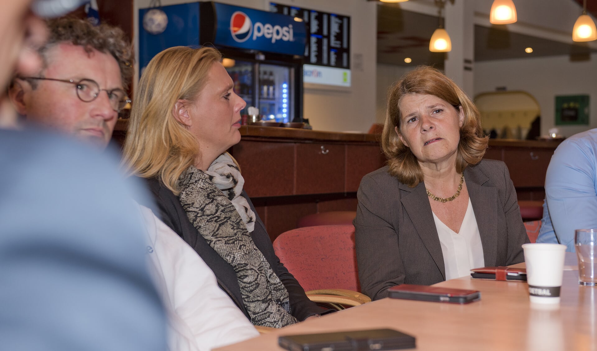 Eerder al, in oktober, maakten vertegenwoordigers uit de Delftse sportwereld al kennis met burgemeester Marja van Bijsterveldt. 