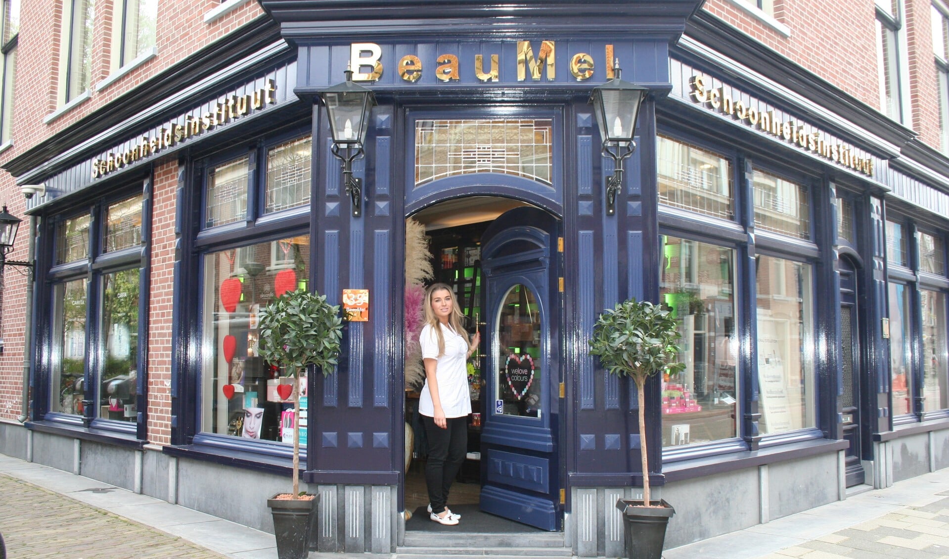 Melissa de Ruiter nodigt u uit voor een bezoek aan schoonheidsinstituut BeauMel