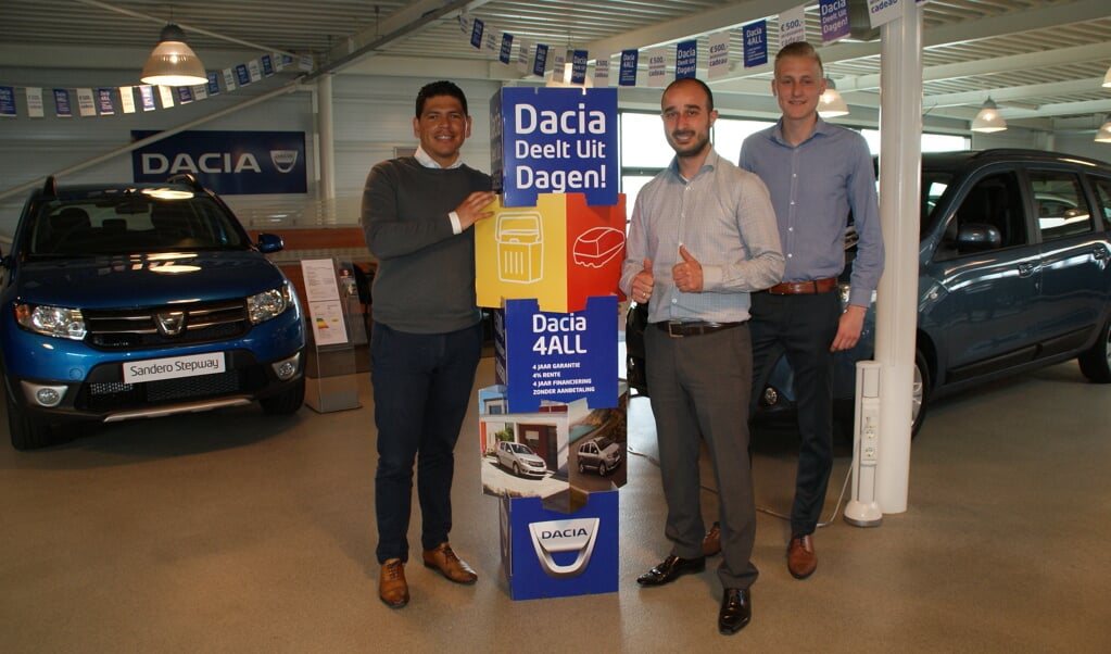 Tableau de la Troupe van het Dacia-verkoopteam van Autohaag Zeeuw Delft.
