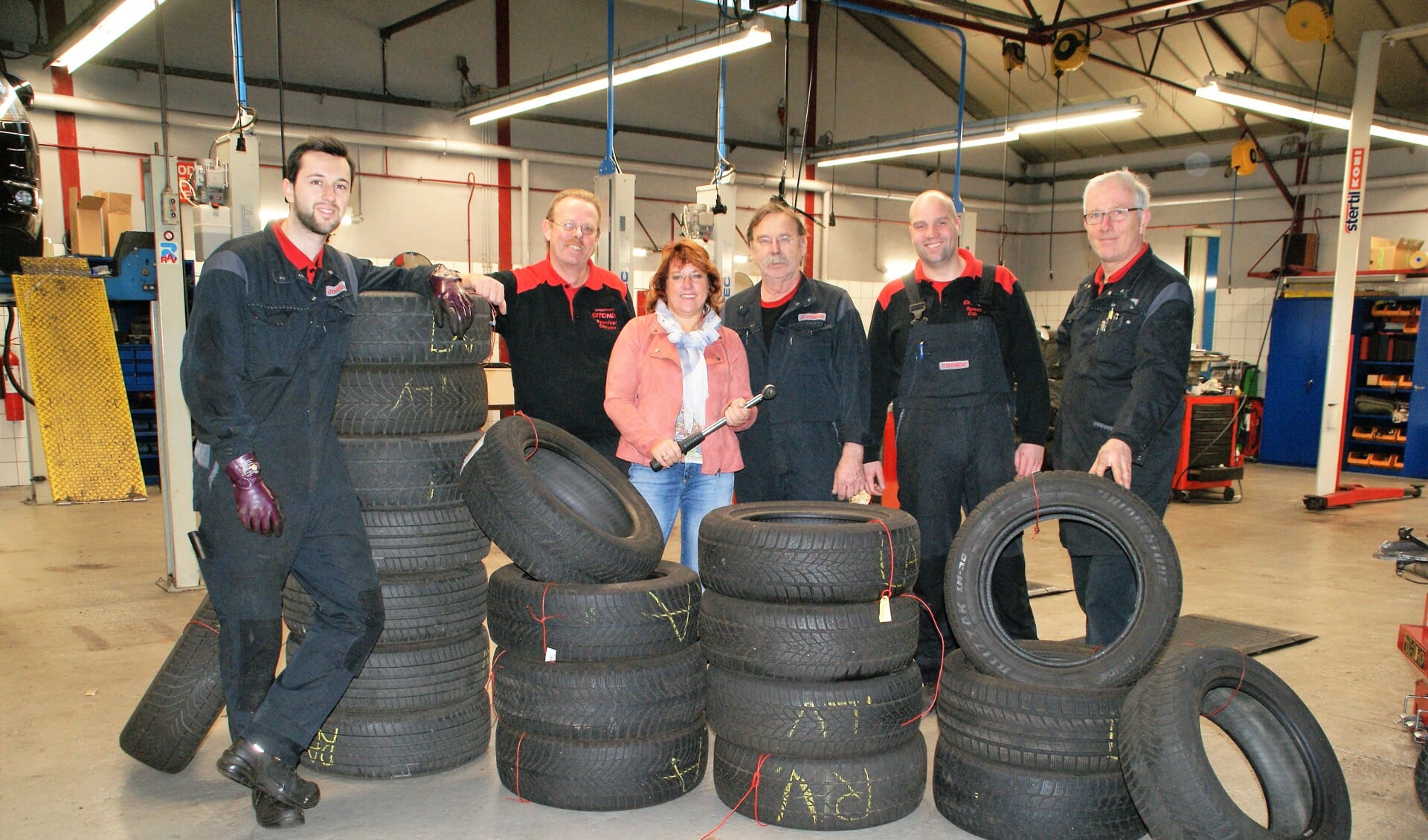 Het team van Citonda in Delfgauw, met tweede en derde van links Robert en Wilma Hekkema.