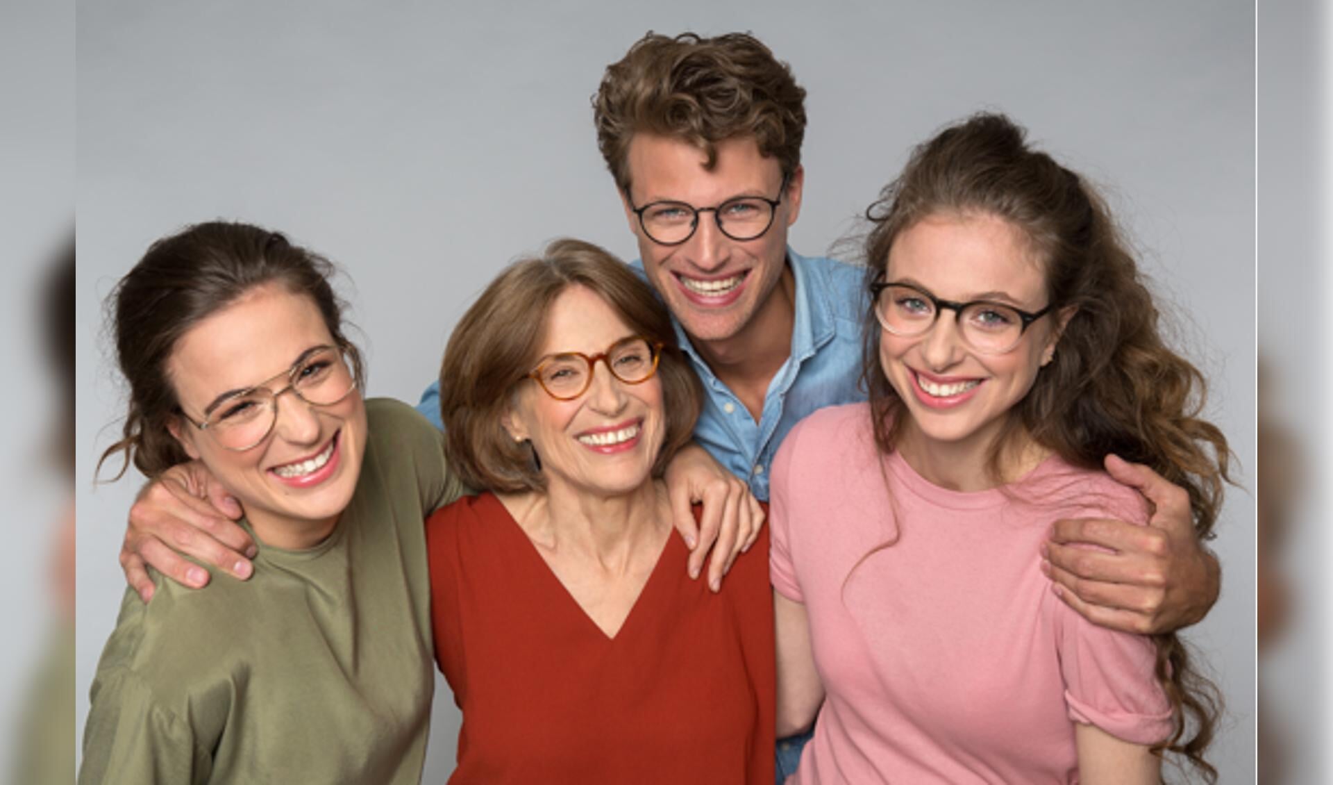 Nieuw dit jaar is de verkiezing voor Brillenfamilie van het Jaar. 