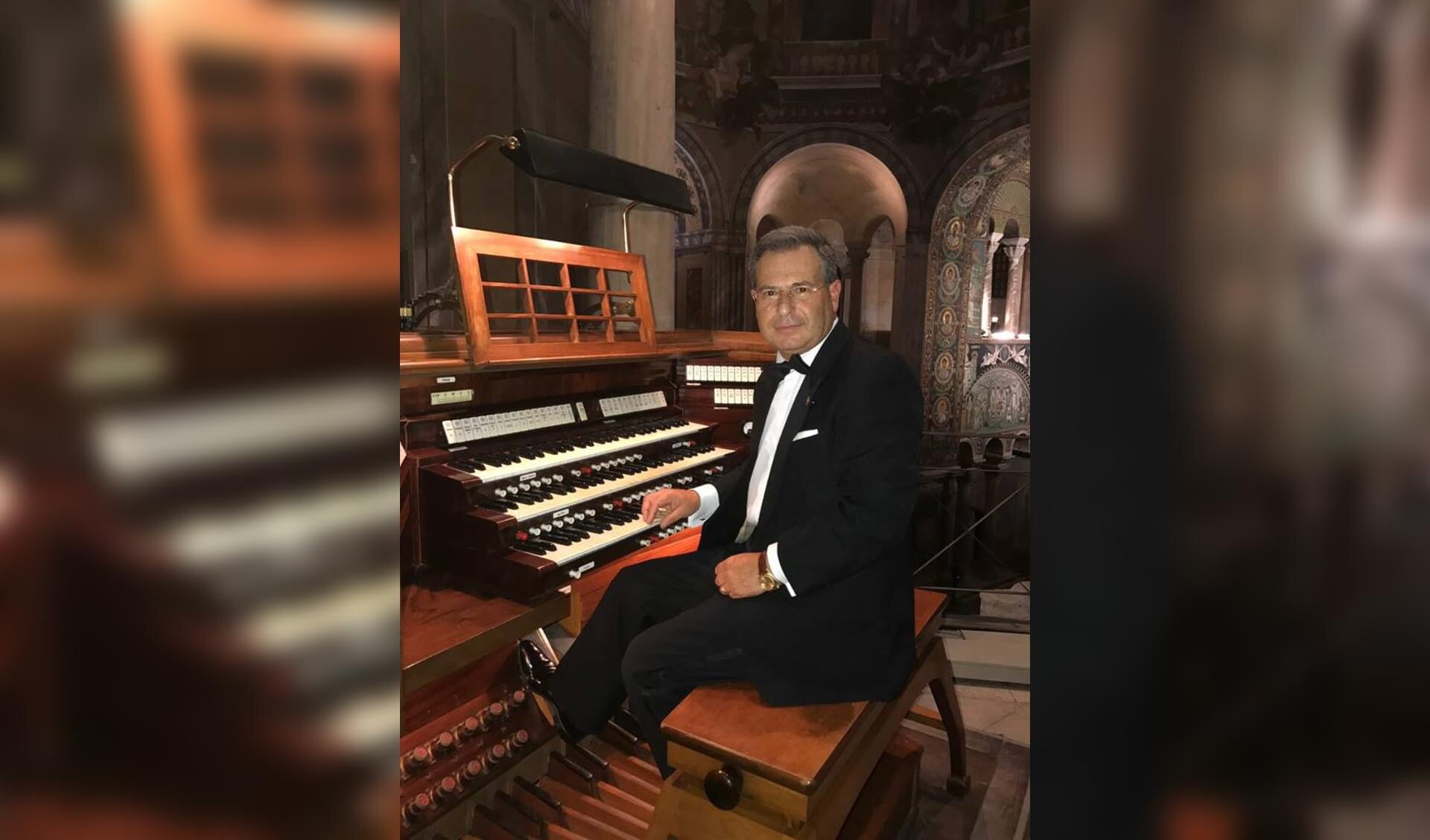 Marco D'Avola, een componist, organist en pianist uit Sicilië, geeft zondag 1 oktober een concert in Delft.  
