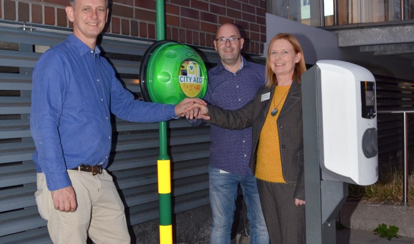 NEN heeft een City-AED geplaatst voor het gebouw aan de Vlinderweg in Delft.   