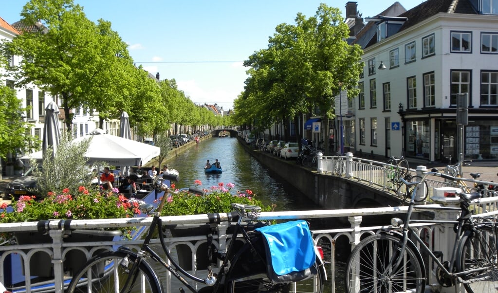 Delft als startlocatie van uiteenlopende wandeltrektochten door historische steden en de gevarieerde natuur van Zuid-Holland. (foto: Rie Schenkelaars)