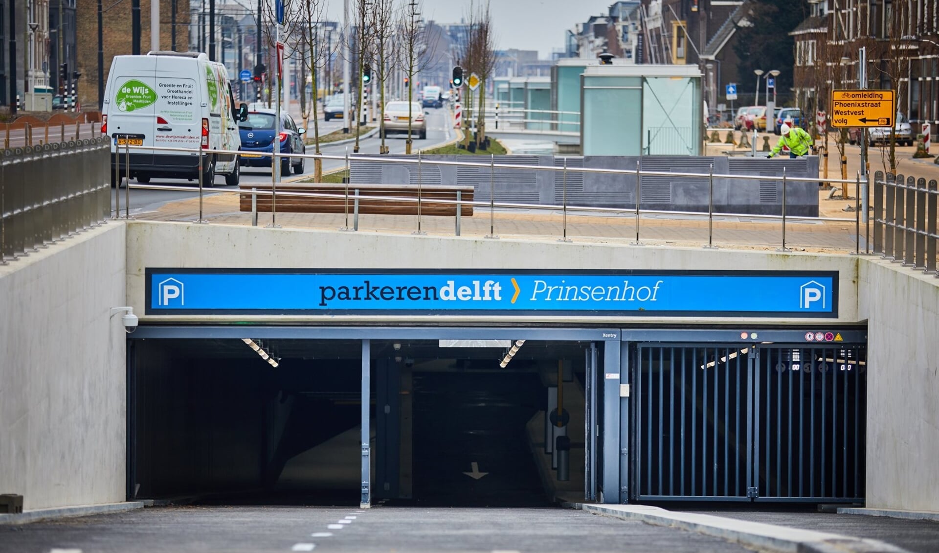 De parkeergarages in Delft laten veel lege plekken zien (foto: Koos Bommelé)