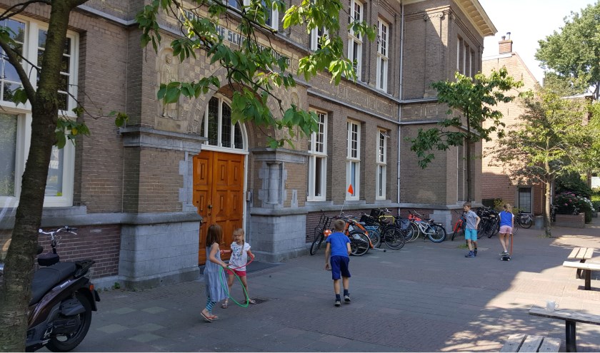 De Delftsche School Vereeniging moet terug naar de schoolbanken volgens de Inspectie (Foto: Ruud Stift)  