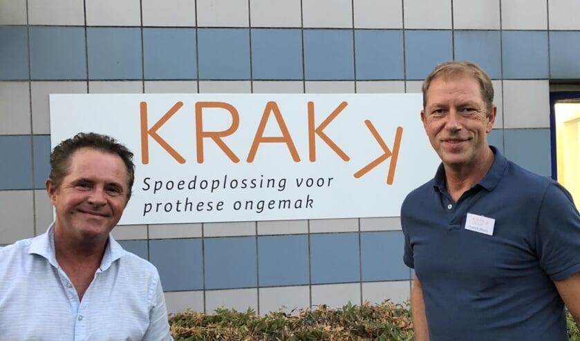 Erick Massen en Patrick Mooij van KRAKK: voor spoedreparaties aan kapotte gebitsprotheses  