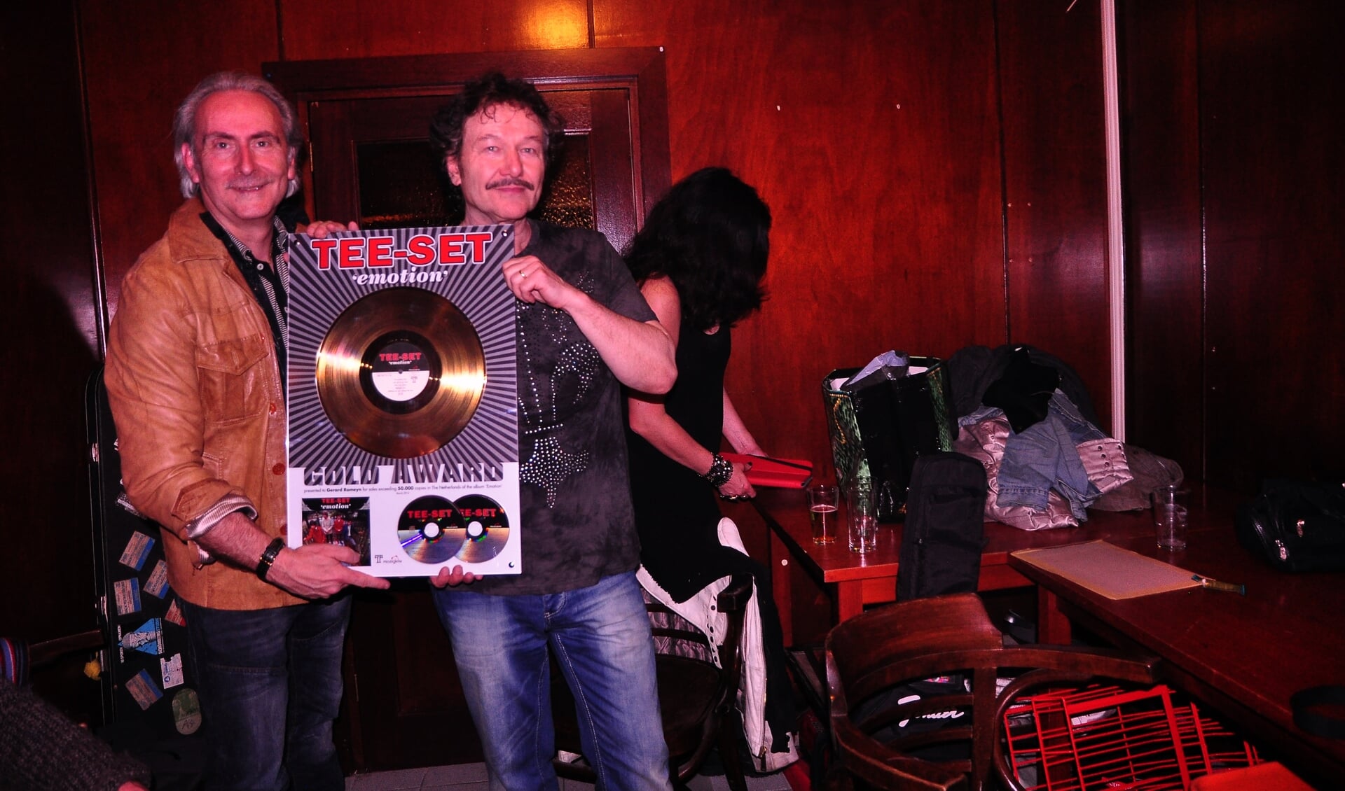 Gerard Romeijn met zijn gouden plaat 'Emotions'. (Tekst & Foto: Martin Reitsma)