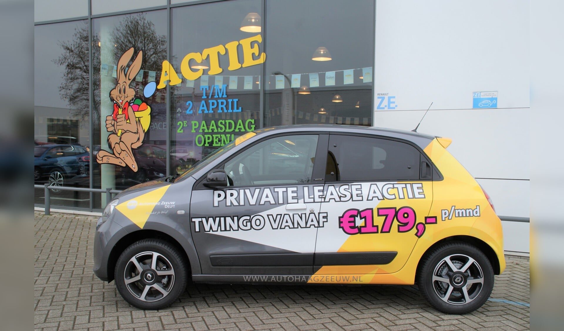 De Paashaas op de gevel zegt genoeg: Autohaag Zeeuw Delft is Tweede Paasdag open van 11.00 tot 16.30 uur!