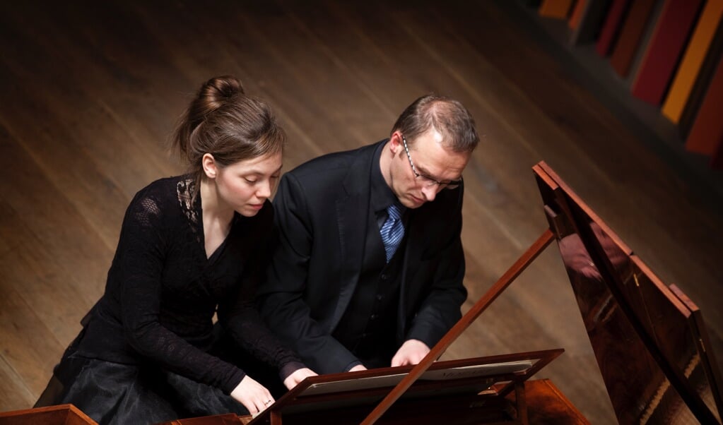Bart van Oort & Petra Somlai brengen het programma 'Mozart en Dussek: Twee Onwaarschijnlijke Tijdgenoten'