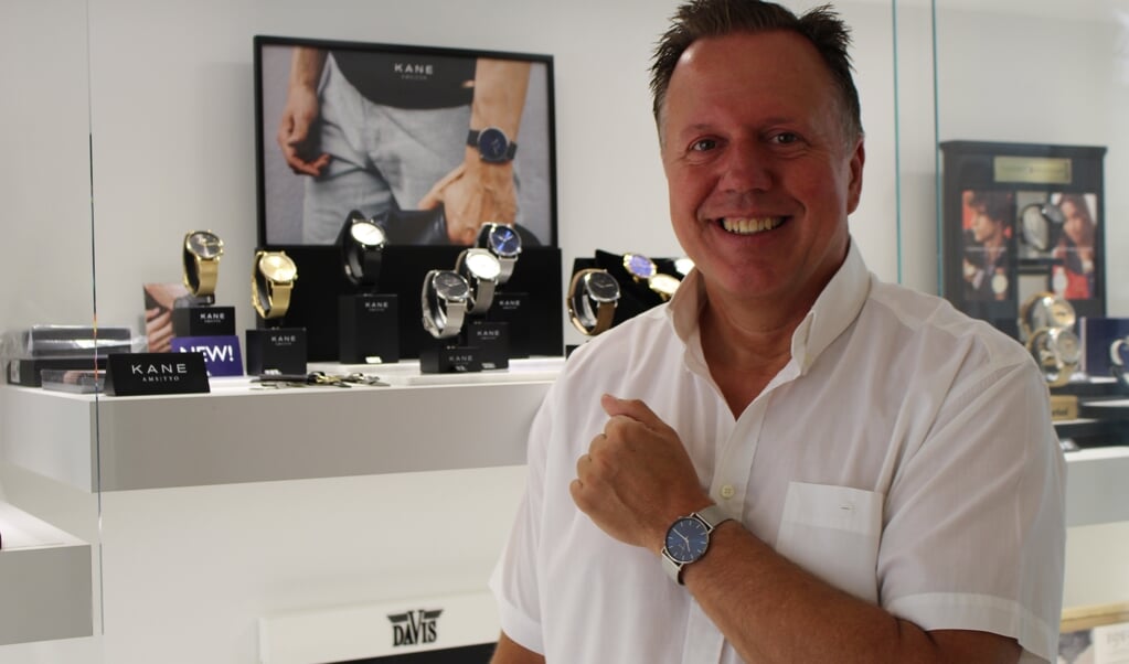 Dunne horloges, zoals van het merk KANE, zijn een trend, aldus Hans Spoolder