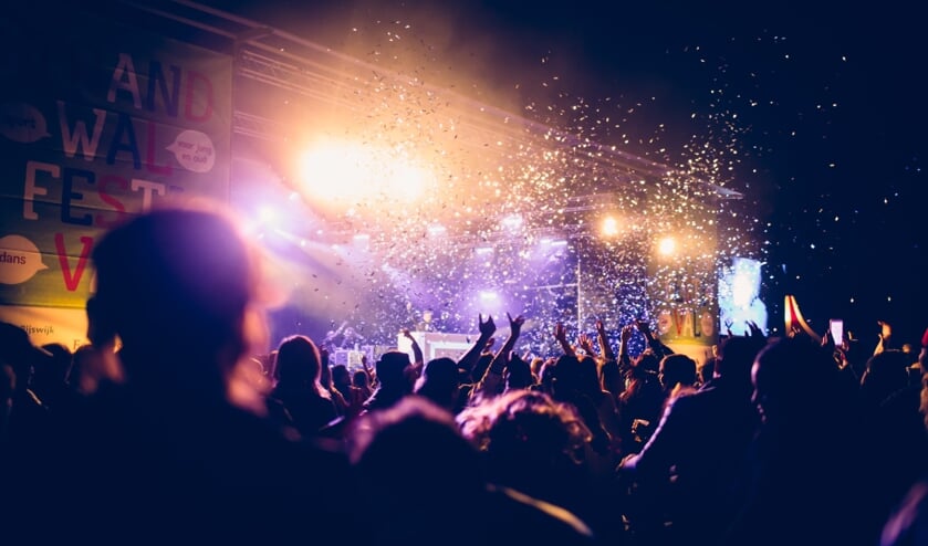 Vier de tiende verjaardag van het Strandwalfestival mee! (Foto: Christopher Dominic)