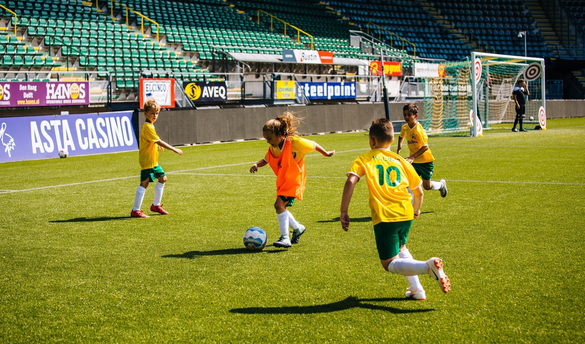 ADO Den Haag organiseert een voetbalkamp bij DHC