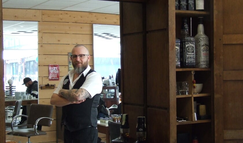 De naam 'barbier' is gewoon de geuzennaam van een goede herenkapper, vindt Evert Klok.