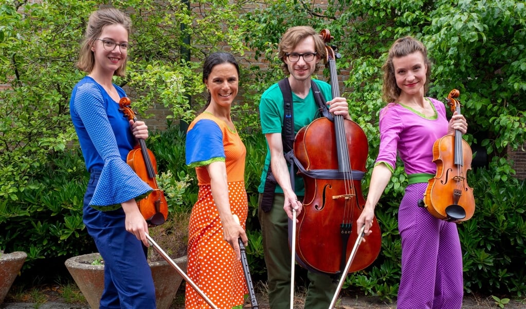 Krulmuziek presenteert haar CD bij DOK Centrum (Foto: Gerda Hanemaaijer)