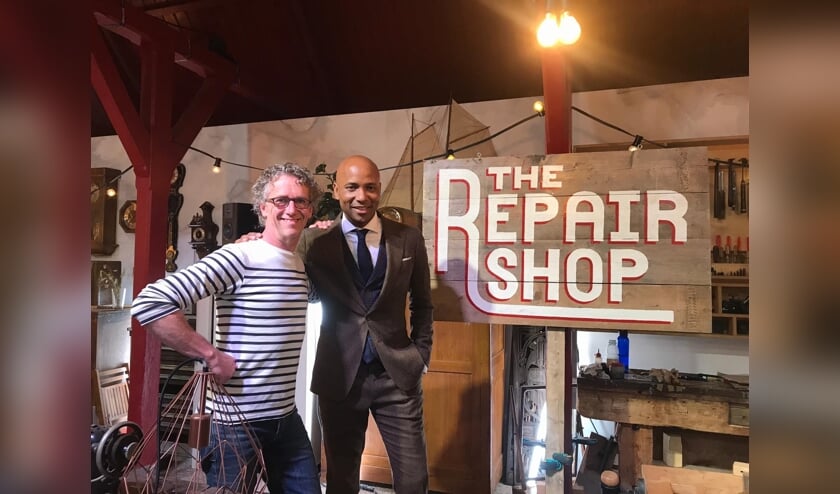 Tjan en Tan, expert horlogemaker en presentator