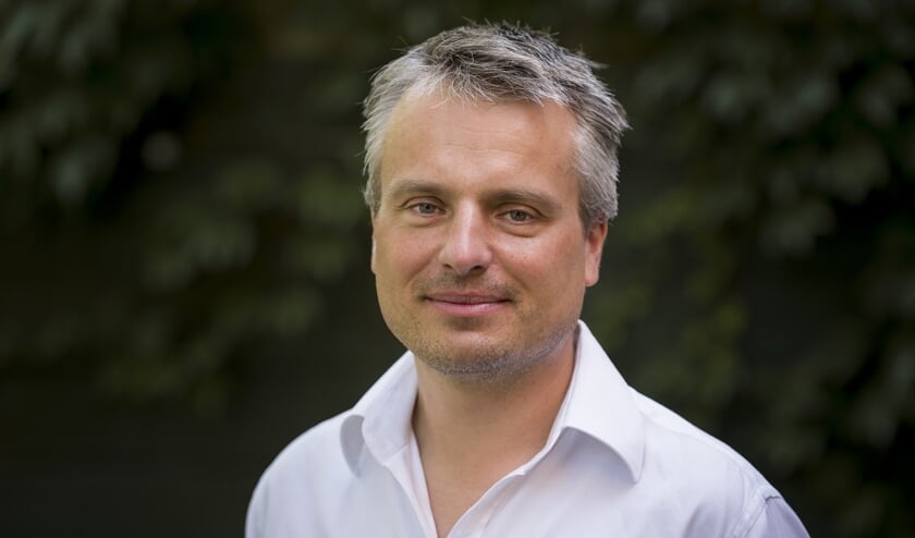 Joris Luyendijk komt op bezoek bij Op Hodenpijl (Foto: Jelmer de Haas)