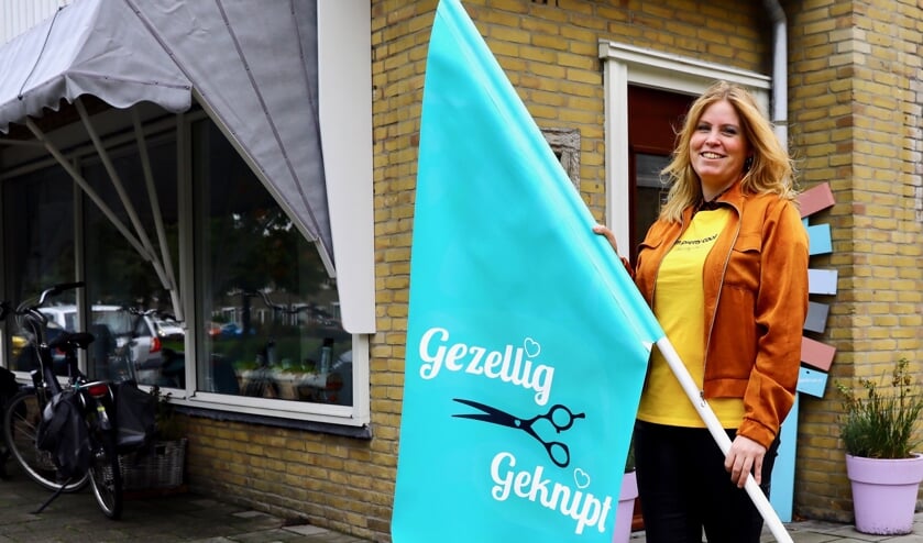 Mandy is weer terug en daar zijn alle collega's blij mee (en Mandy ook). (Foto: Koos Bommelé)