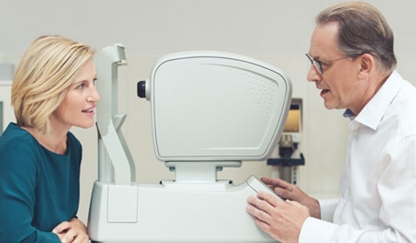 Op World Sight Day roept Specsavers Delft 40-plussers op voor een ooggezondheidsonderzoek