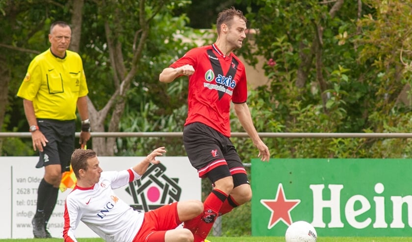 René de Graaff stond afgelopen seizoen vooral langs de kant bij Vitesse Delft en hoopt dit seizoen een belangrijke bijdrage te leveren aan een hoge klassering op de ranglijst. (foto: Roel van Dorsten)
