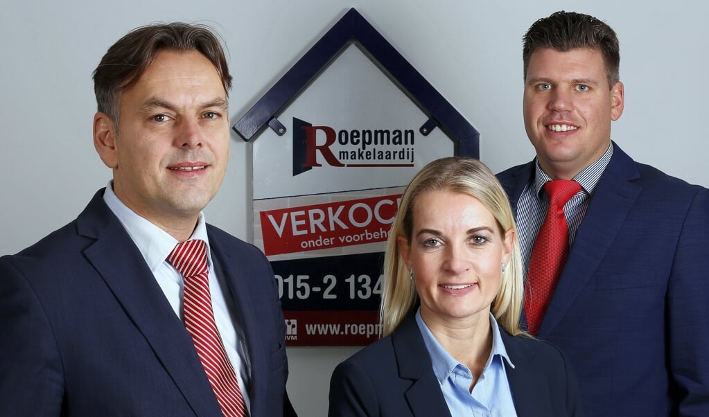 Ronald Roepman (links) en Nicole Dekker en Martijn Sinnema, over de aangekondigde maatregelen voor de woningmarkt.