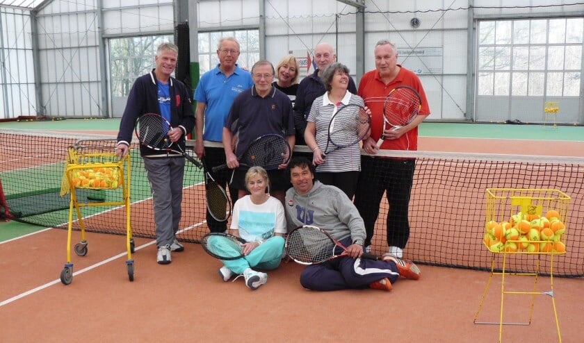 Neem eens een kijkje bij de tennisschool van Koos Heiligers!
