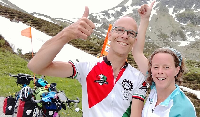 Auke en Hilgien komen op bijzonder mooie plekken tijdens hun fietsreis voor sarcoomonderzoek  