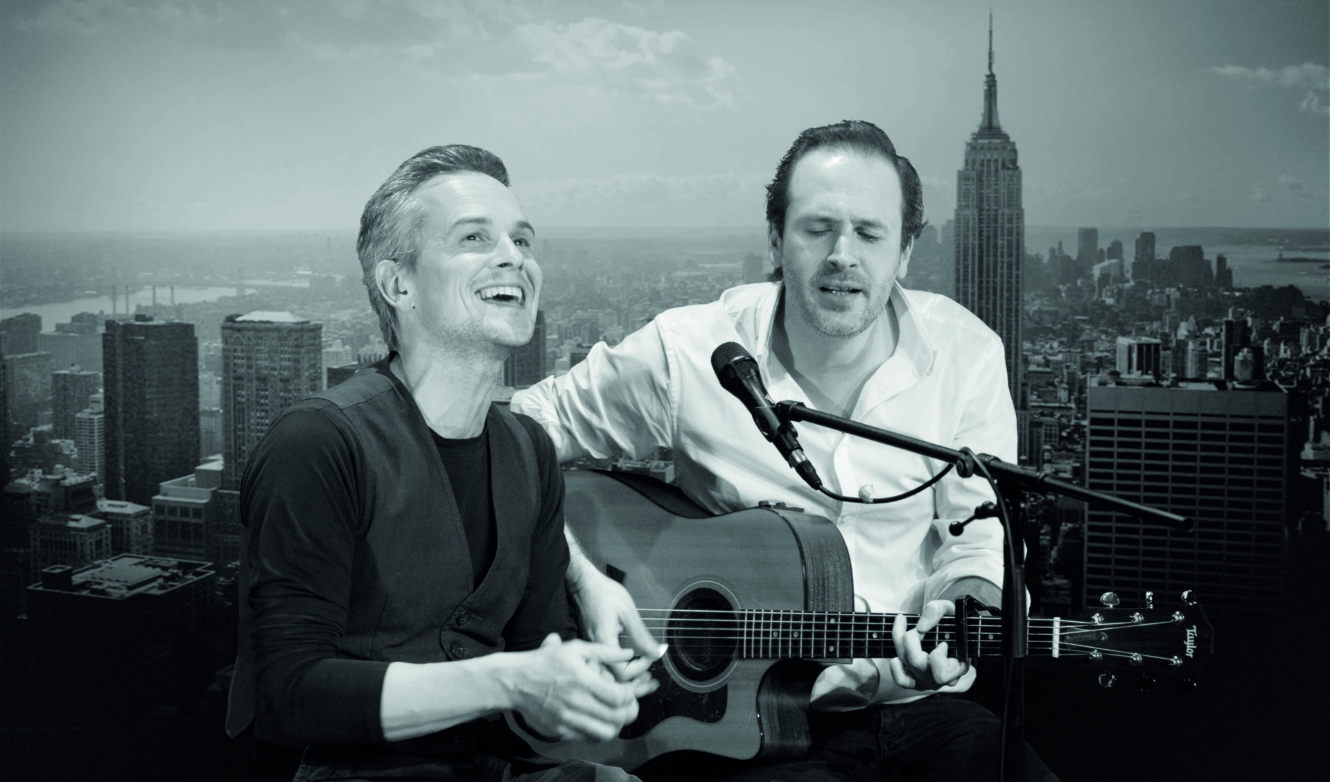 Jop Wijlacker en Dennis Kolen brengen de mooiste nummers van Simon & Garfunkel (Foto: Kees van der Niet)