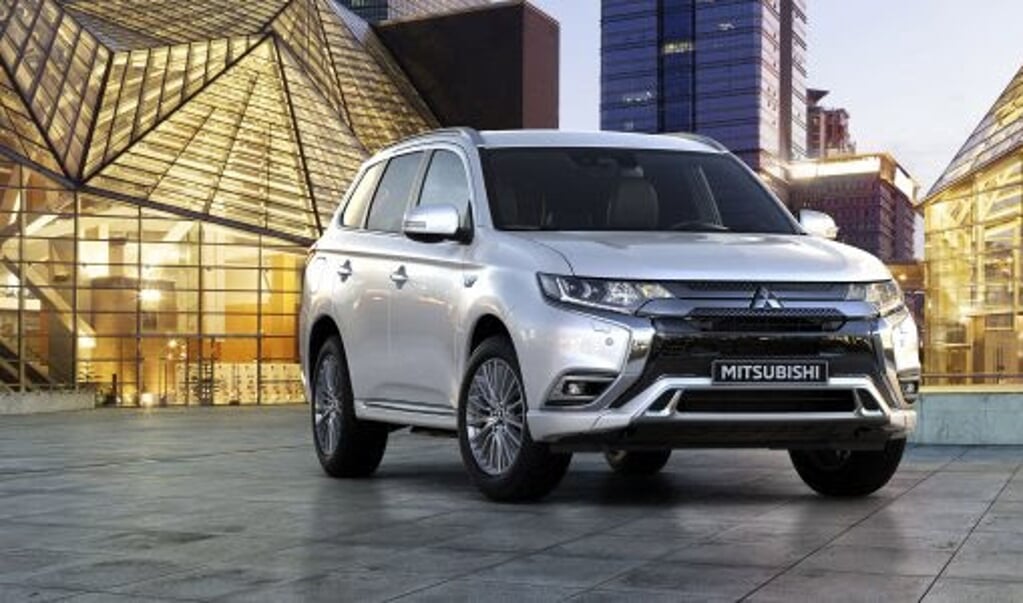 De Mitsubishi Outlander PHEV, 's werelds eerste plug-in hybride SUV.