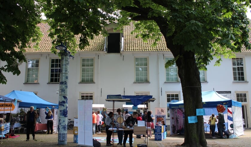 De Stichting Stedenband Delft-Estelí is regelmatig op straat actief om draagvlak te zoeken en uit te bouwen. (Foto: PR)