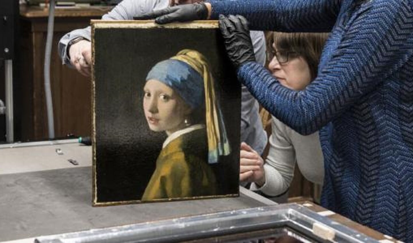 Het uitlijsten van 'Het meisje met de parel' van Johannes Vermeer