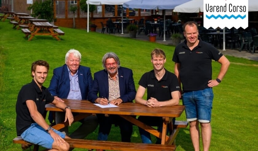 Tevredenheid alom: de Tuinderij en het Varend Corso tekenen de nieuwe contracten