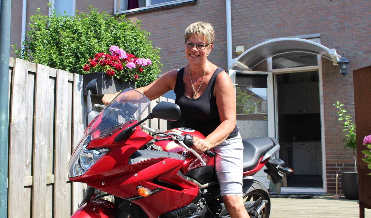 “Voor veel liefhebbers voelt motorrijden als de ultieme vrijheid”, weet Anita Jansen.