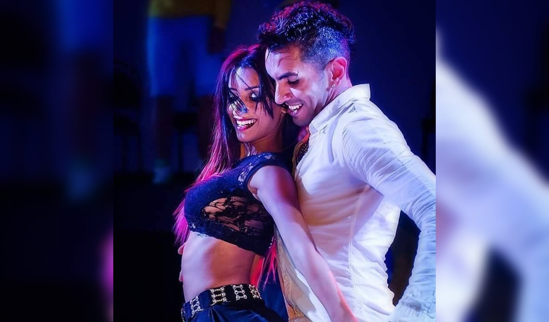 Zouk gedanst door dansspaar Michael Boy & Aline Borges uit São Paulo. Ook op het Stadsbal Delft, de 'Summer Edition'.