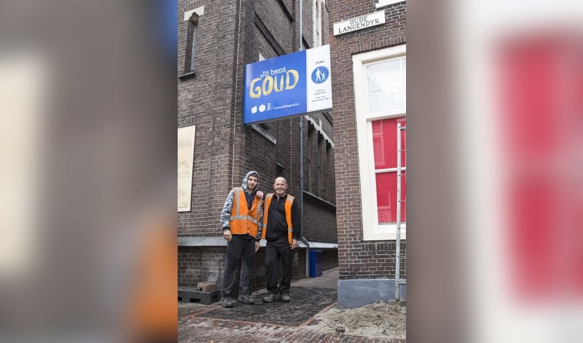 Het Gouden straatje in de binnenstad, nu al een begrip?
Als het aan de stratenmakers Wim van Dam en Rick van Weeren van Beije B.V. ligt wel...
