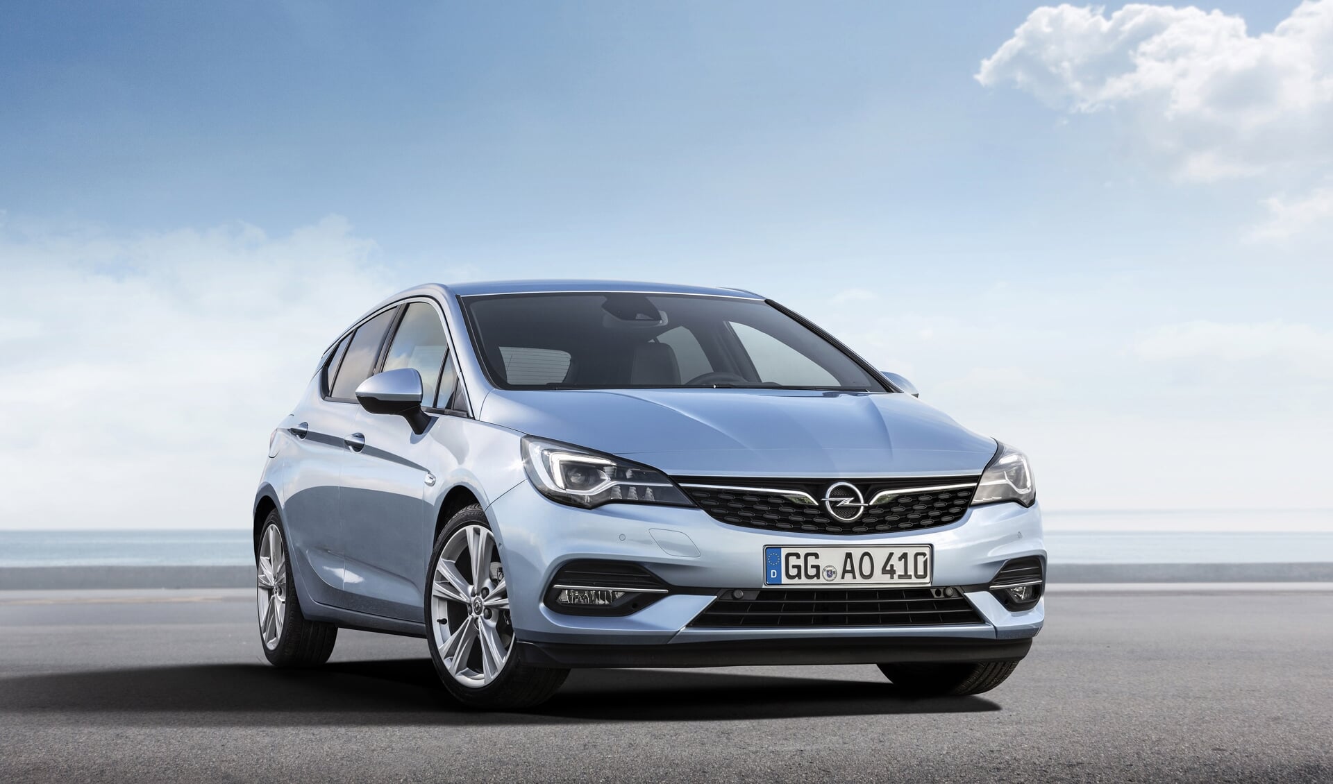 In de basis Edition-uitvoering al goed uitgeruste nieuwe Opel Astra.