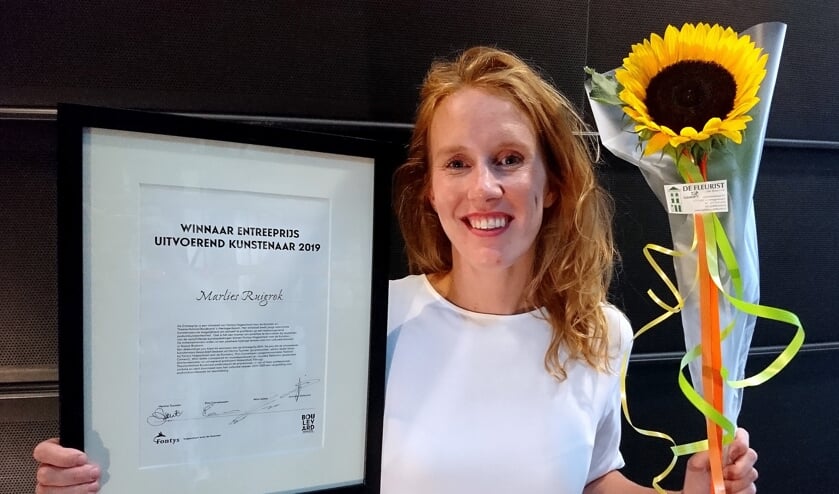 Marlies, trots op haar Fontys Entreeprijs