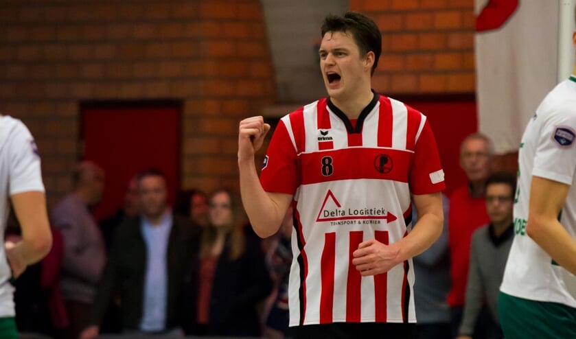 Winnaar Marcel Segaar in een karakteristieke pose (Foto: Nathalie Kruidenier)