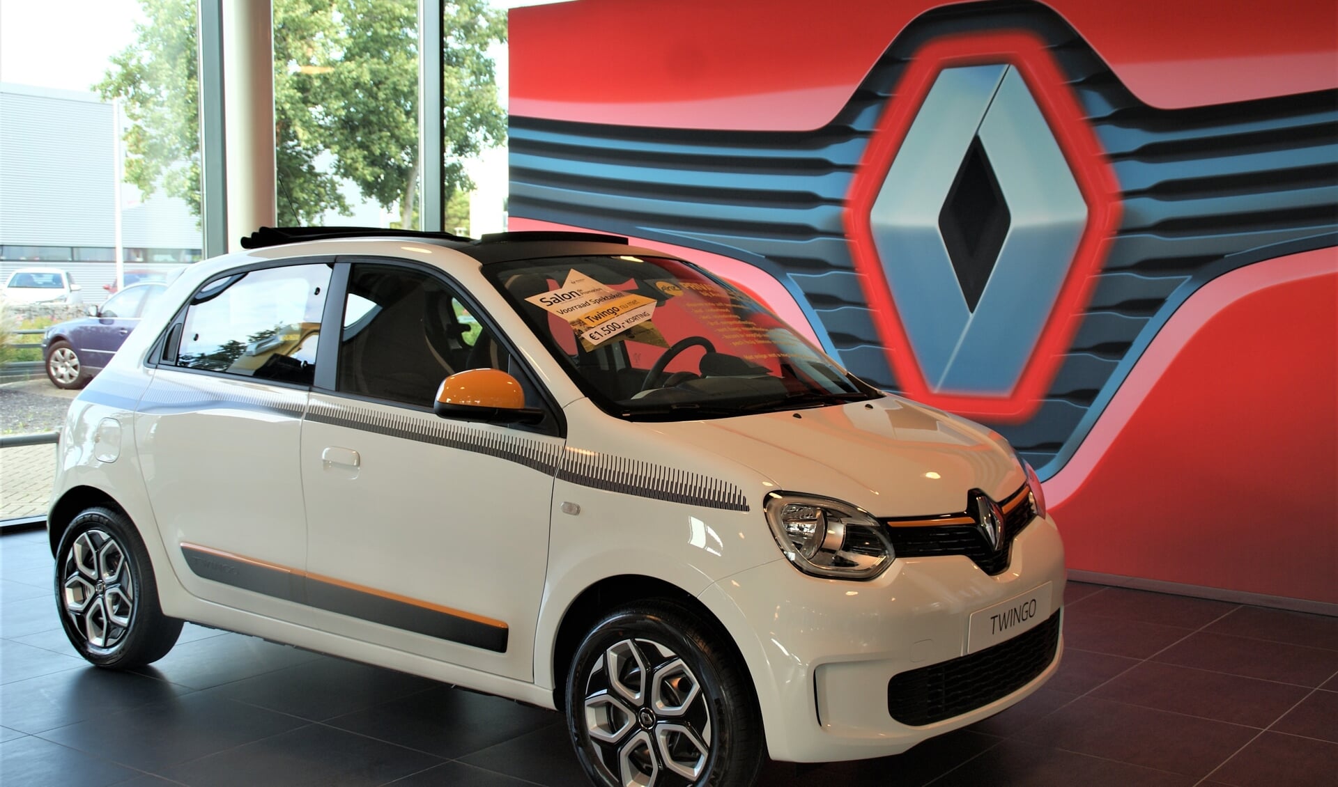 De Renault Twingo gaat tijdens Salon de Promotion met 1.500 euro voordeel de deur uit.