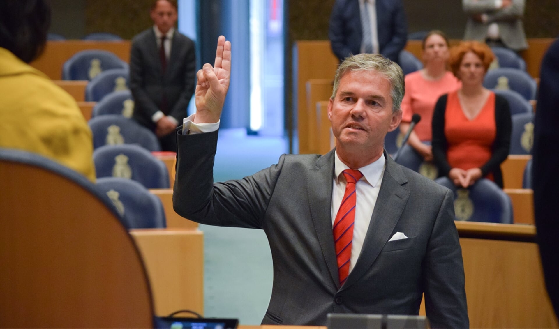 Bart Smals tijdens zijn beëediging als kamerlid voor de VVD