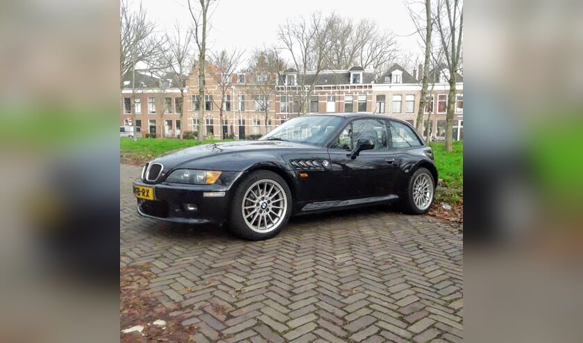 De BMW Z3 Schwarz van Eva