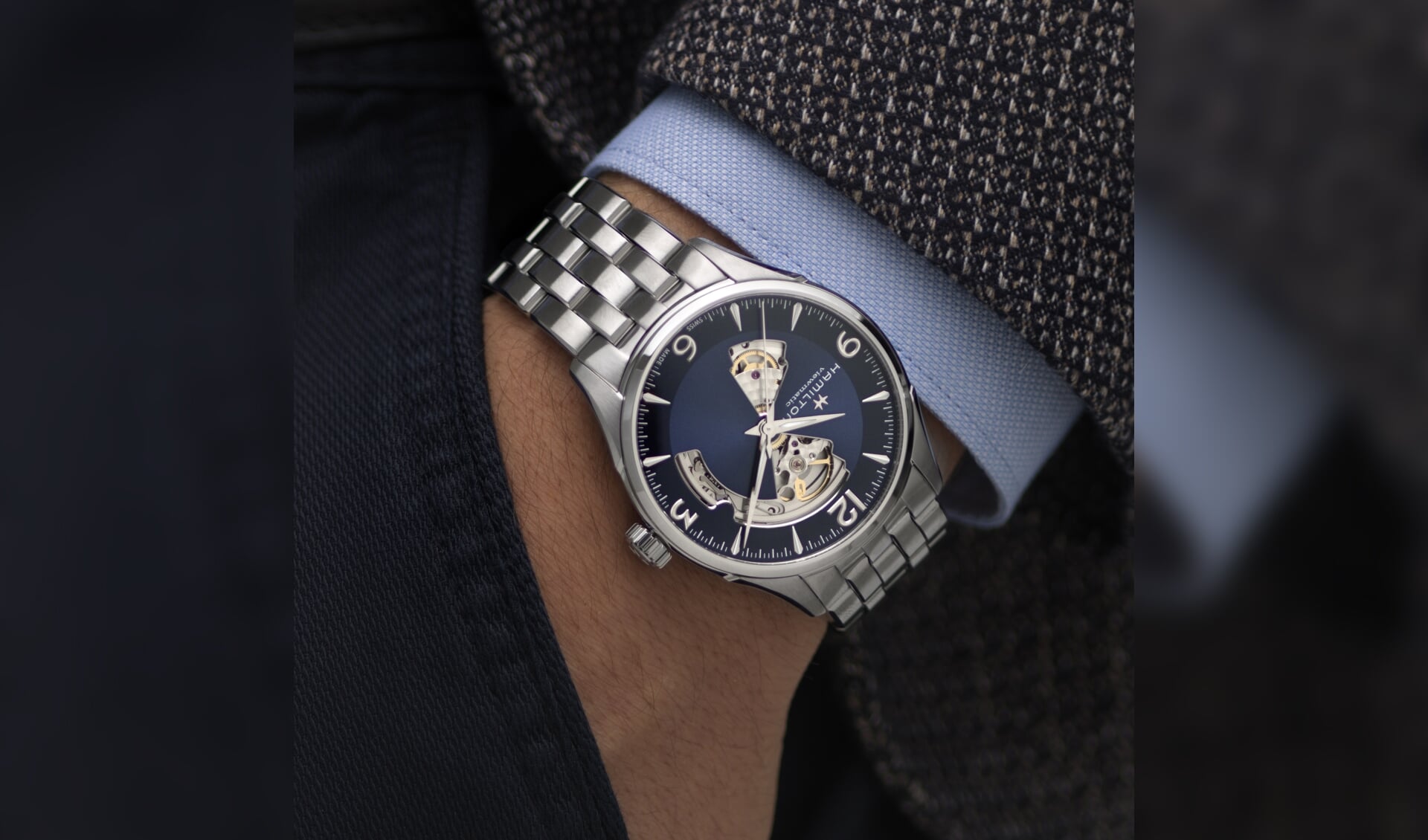 Van Loenen is een officiële dealer van Hamilton horloges