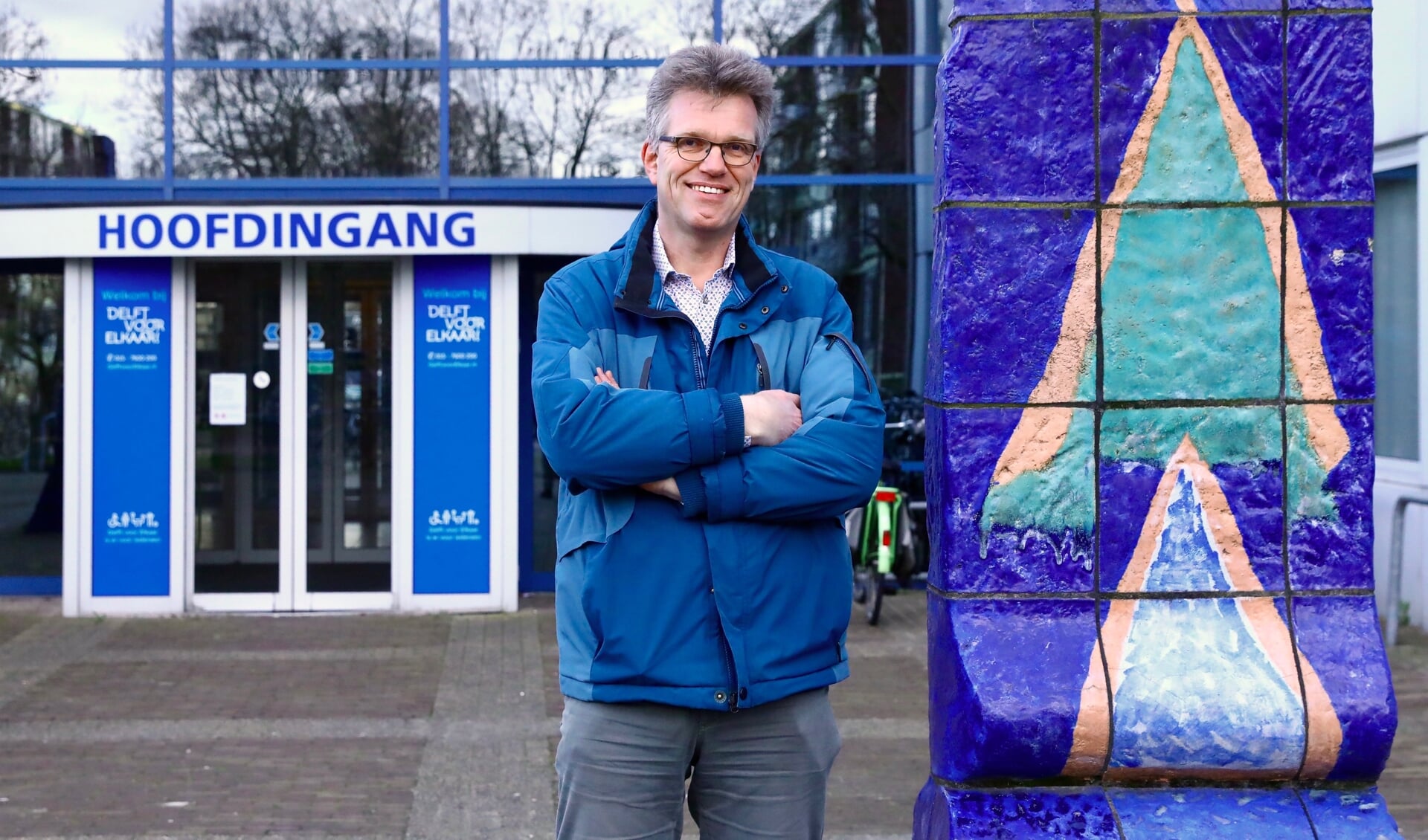 Arend Smit is vrijwilliger voor Stichting Present Delft (Foto: Koos Bommelé).